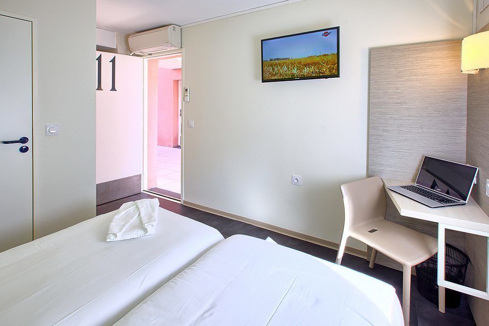 Hotel Formule Club Cenon Bagian luar foto