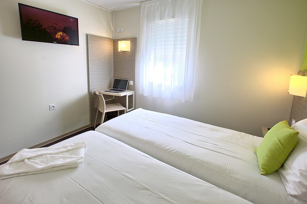 Hotel Formule Club Cenon Bagian luar foto